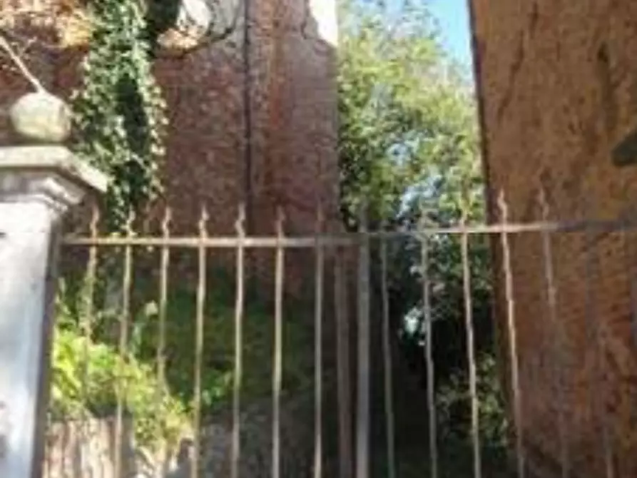 Immagine 9 di Castello in vendita  in Via Cavour a Pocapaglia