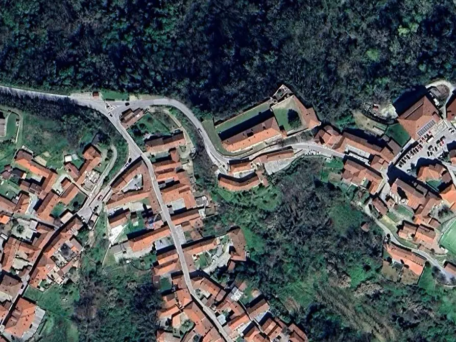 Immagine 25 di Castello in vendita  in Via Cavour a Pocapaglia