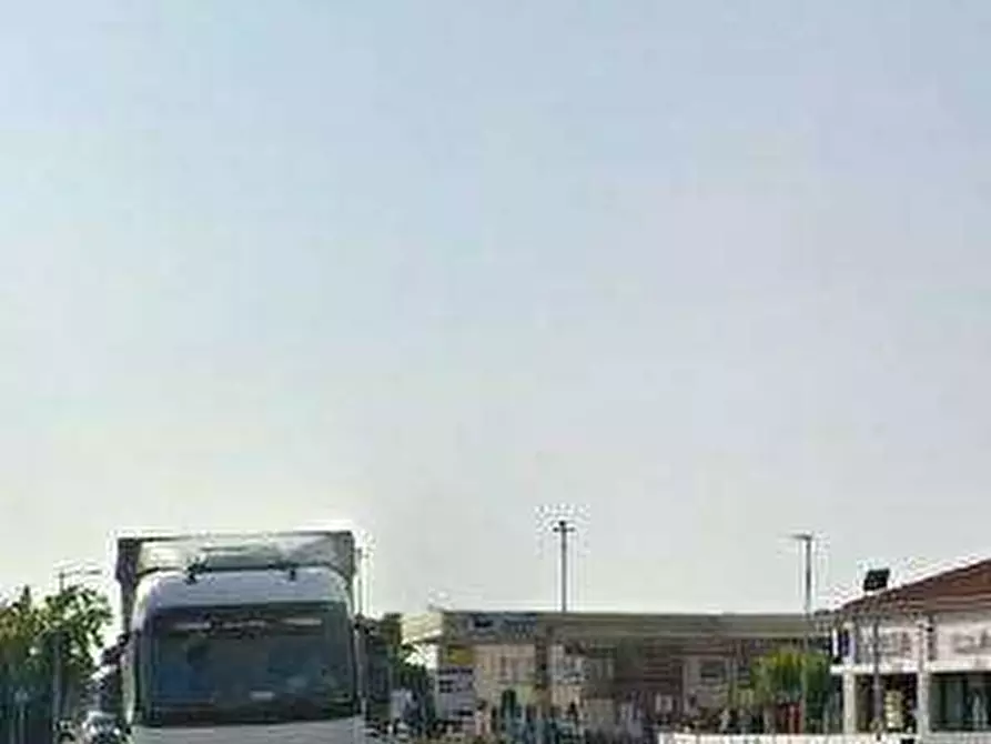 Immagine 5 di Capannone industriale in vendita  in Via Santa Maria Nuova a Lendinara