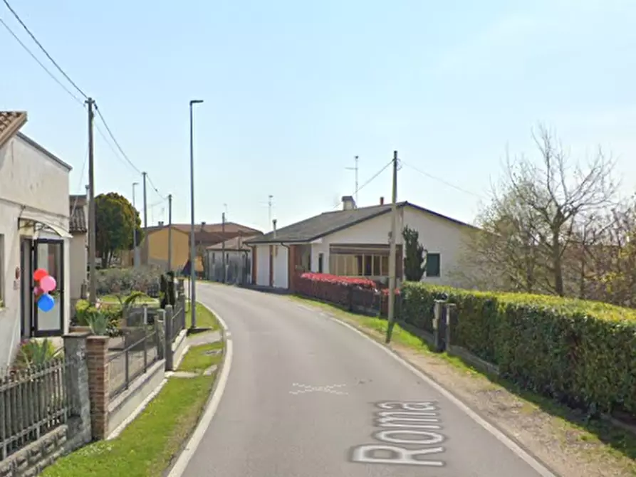 Immagine 14 di Casa indipendente in vendita  in Via Roma a Frassinelle Polesine