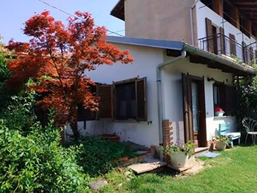 Immagine 3 di Casa indipendente in vendita  in Via E. Blanchietti a Orio Canavese