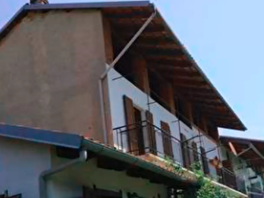 Immagine 15 di Casa indipendente in vendita  in Via E. Blanchietti a Orio Canavese