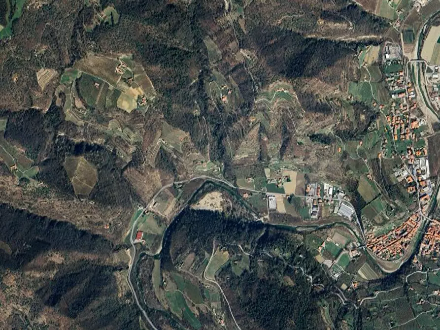 Immagine 9 di Casa indipendente in vendita  in Strada Valle Bormida a Cortemilia