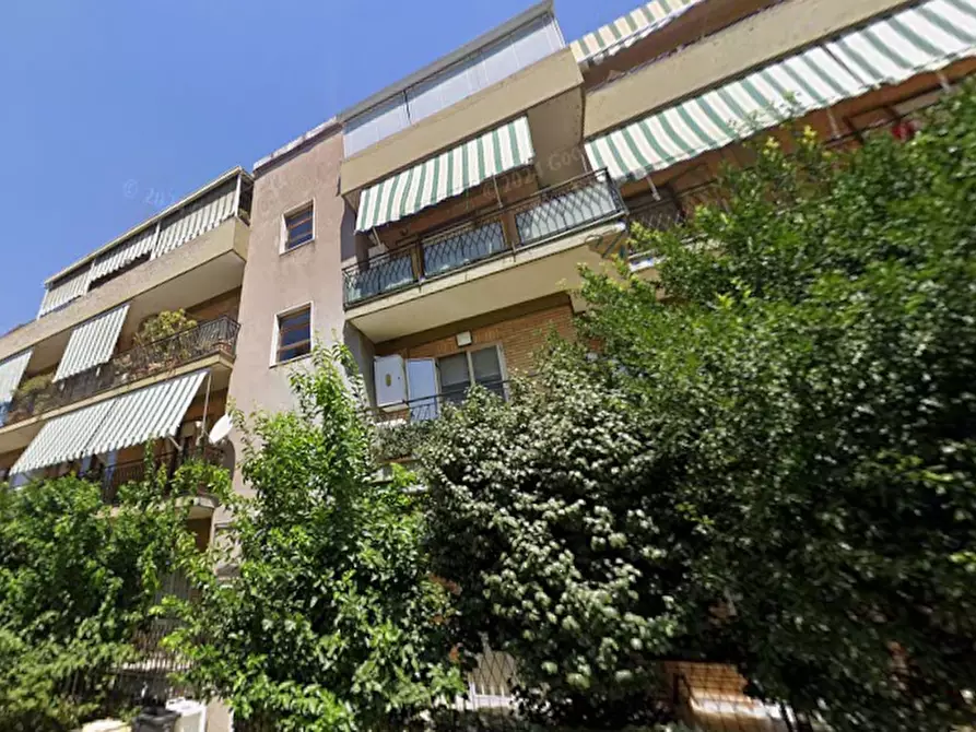 Immagine 11 di Appartamento in vendita  in Via Giacomo Leopardi a Caserta