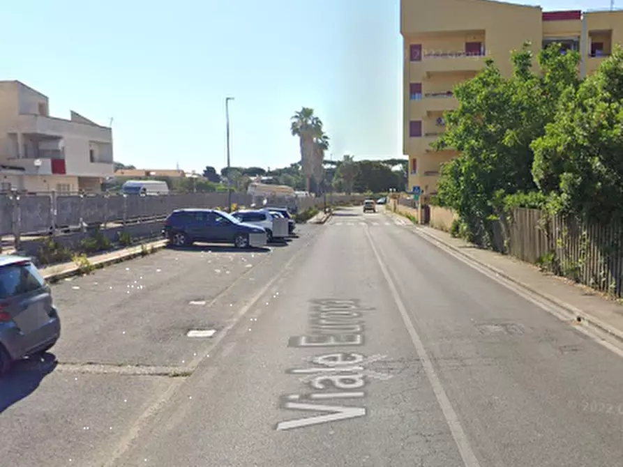 Immagine 1 di Posto auto in vendita  in Viale Europa a Anzio