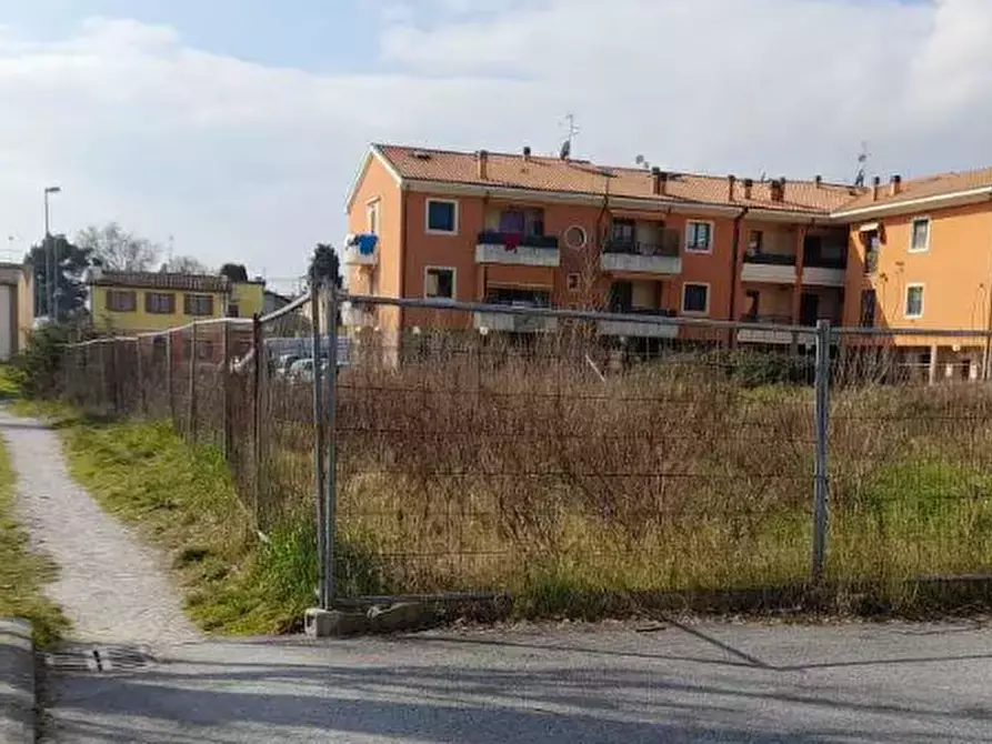 Immagine 2 di Terreno agricolo in vendita  in Località Cuccurano a Fano
