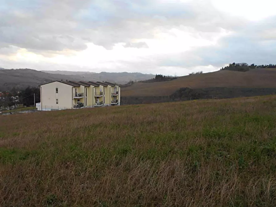 Immagine 8 di Terreno agricolo in vendita  in Via Seriole a Montecalvo In Foglia