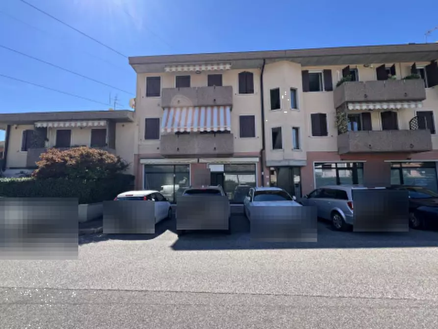 Immagine 1 di Negozio in vendita  in Via Magellano a Negrar di Valpolicella