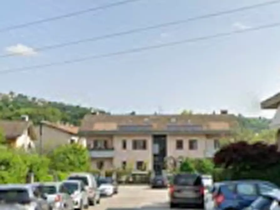 Immagine 4 di Negozio in vendita  in Via Magellano a Negrar di Valpolicella