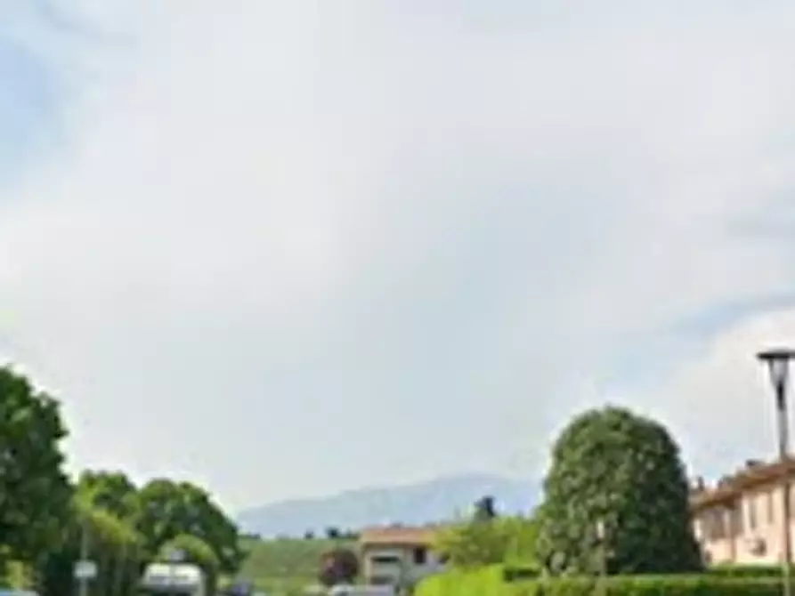 Immagine 5 di Negozio in vendita  in Via Magellano a Negrar di Valpolicella