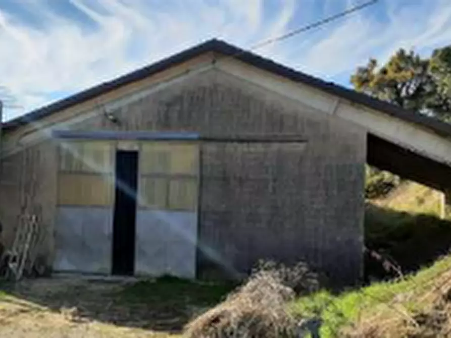 Immagine 2 di Rustico / casale in vendita  in Località Moie a Caprino Veronese