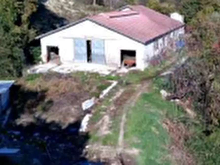 Immagine 6 di Rustico / casale in vendita  in Località Moie a Caprino Veronese