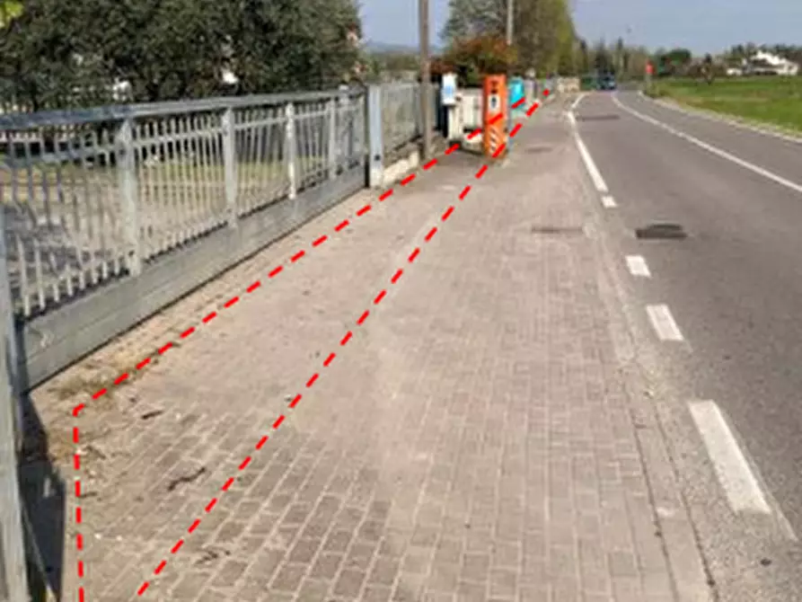 Immagine 14 di Magazzino in vendita  in Via Sacco a Pescantina