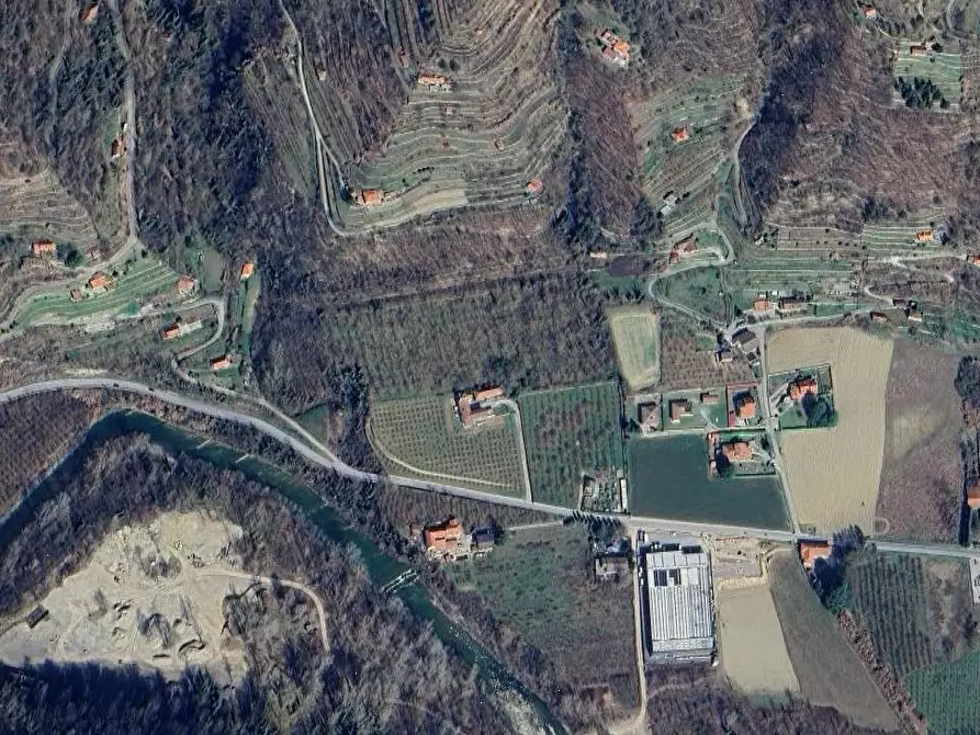 Immagine 25 di Casa indipendente in vendita  in Strada Valle Bormida a Cortemilia