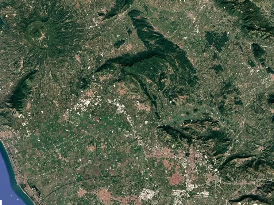 Immagine 10 di Appartamento in vendita  in Via Regina Elena a Bellona