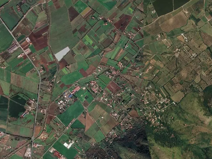 Immagine 4 di Casa indipendente in vendita  in Via S. Ruosi a Sessa Aurunca