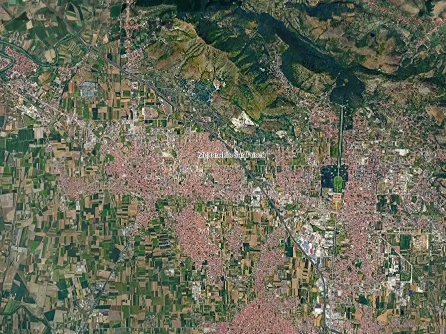 Immagine 8 di Stabile in vendita  in Via Quattro Novembre a Casapulla