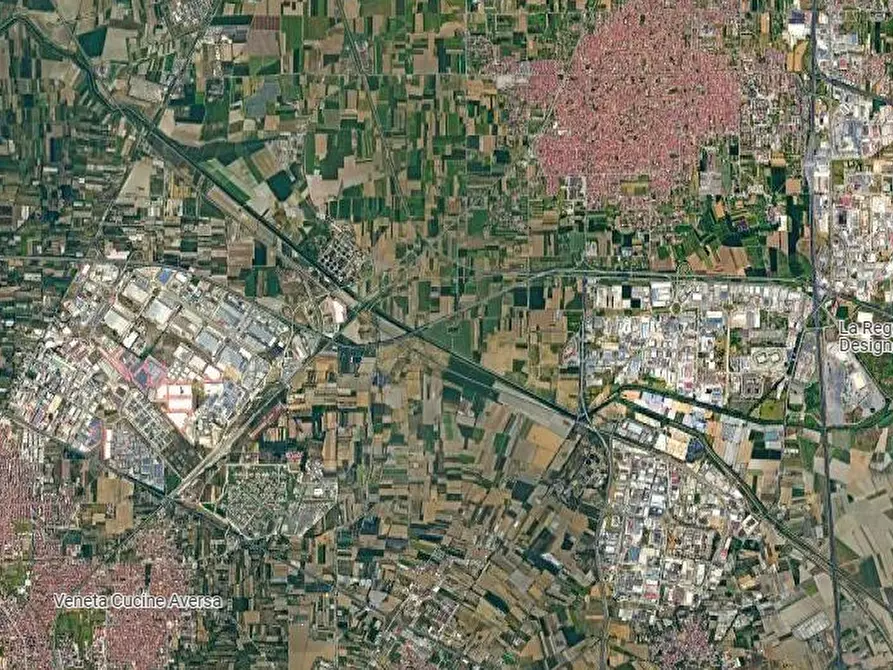 Immagine 10 di Appartamento in vendita  in Via Fausto Coppi a Orta Di Atella