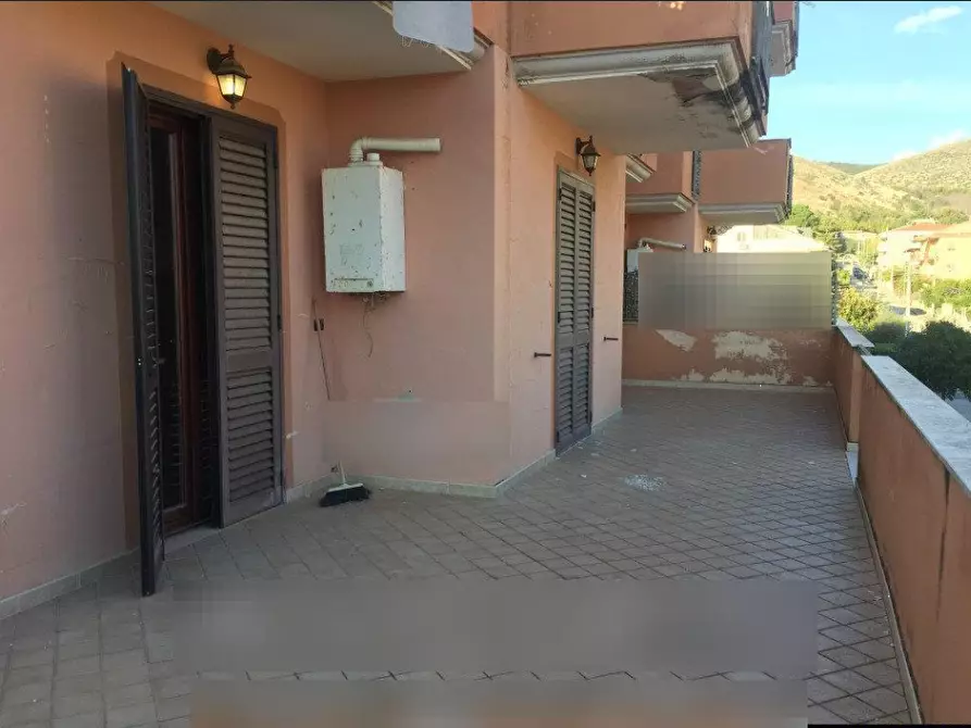 Immagine 2 di Appartamento in vendita  in Viale Kennedy a Vitulazio