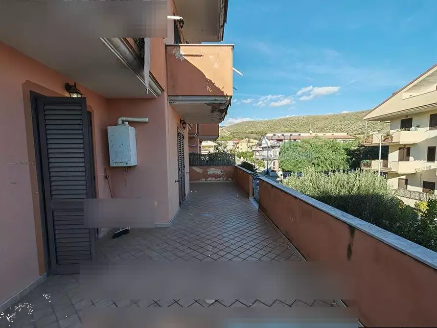 Immagine 3 di Appartamento in vendita  in Viale Kennedy a Vitulazio