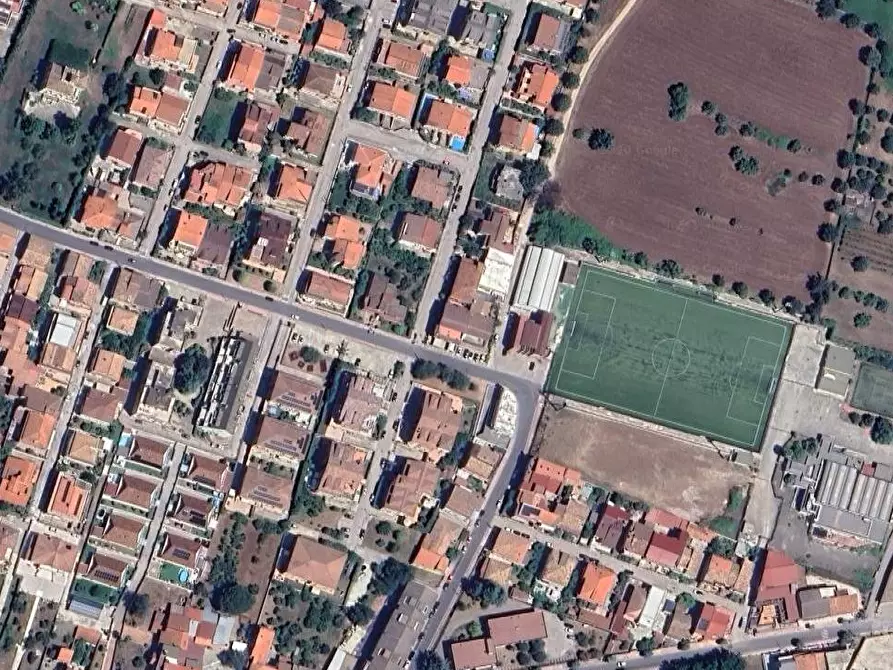 Immagine 17 di Appartamento in vendita  in Viale Kennedy a Vitulazio