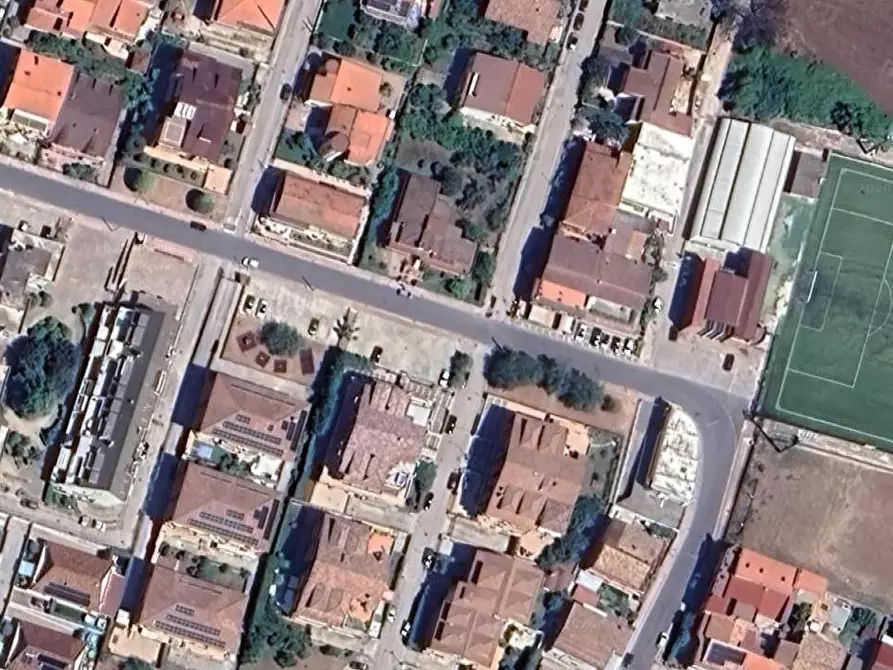 Immagine 18 di Appartamento in vendita  in Viale Kennedy a Vitulazio