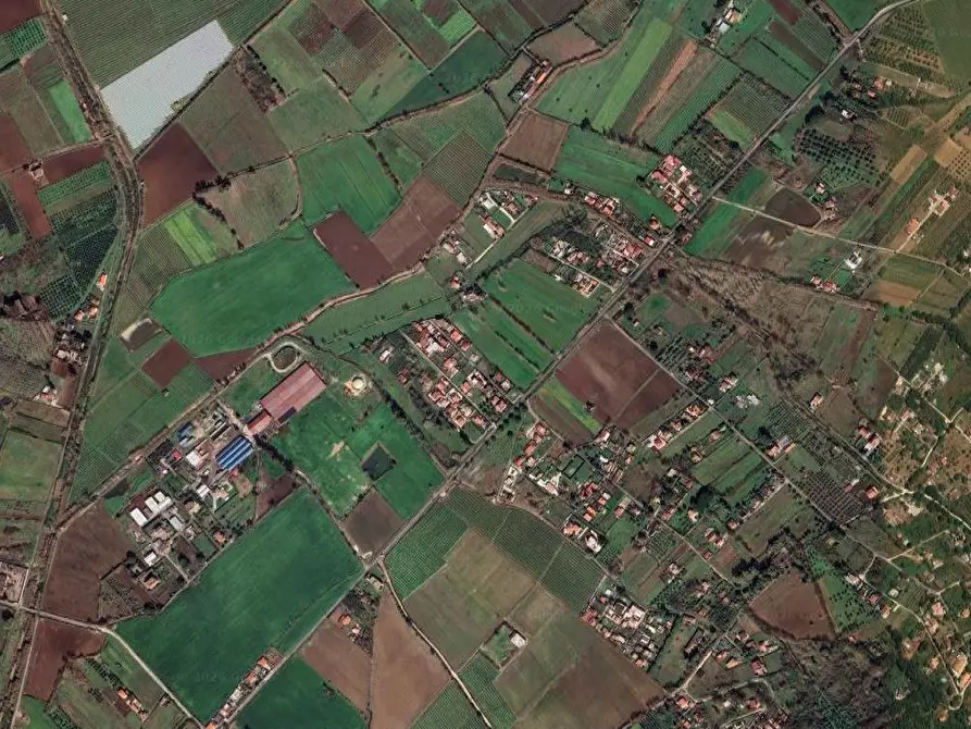 Immagine 23 di Casa indipendente in vendita  in Via S. Ruosi a Sessa Aurunca