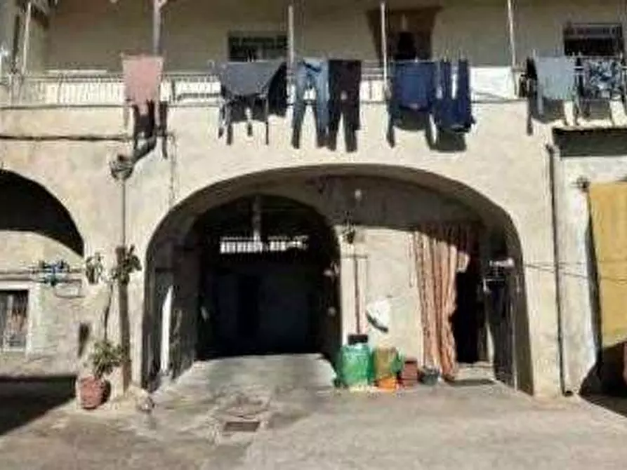 Immagine 4 di Villetta a schiera in vendita  in Via dei Giardini a Caserta