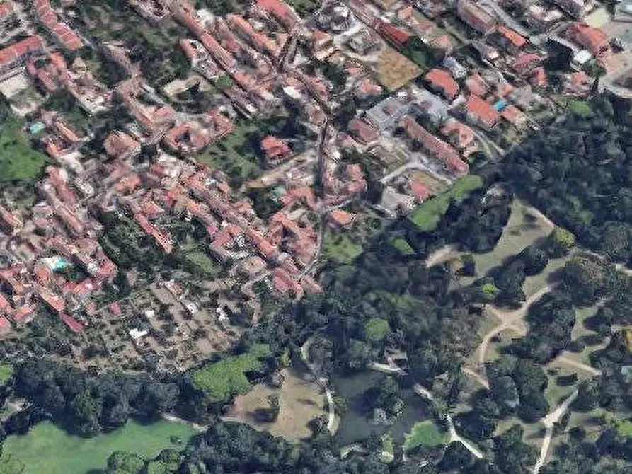 Immagine 11 di Villetta a schiera in vendita  in Via dei Giardini a Caserta