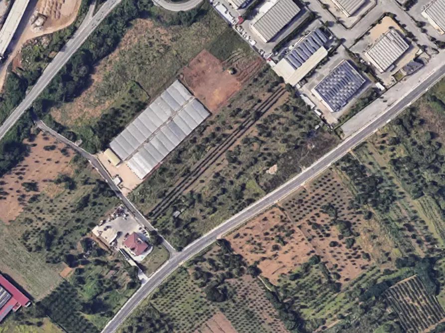 Immagine 3 di Negozio in vendita  in Viale Carlo III di Borbone a Valle Di Maddaloni