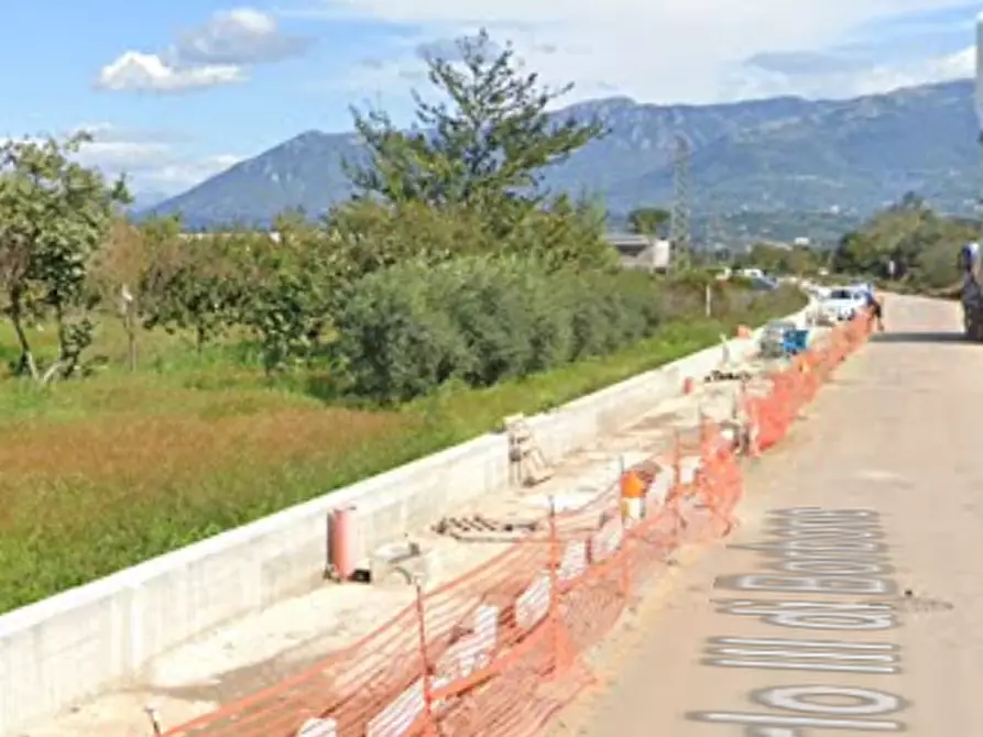 Immagine 8 di Negozio in vendita  in Viale Carlo III di Borbone a Valle Di Maddaloni