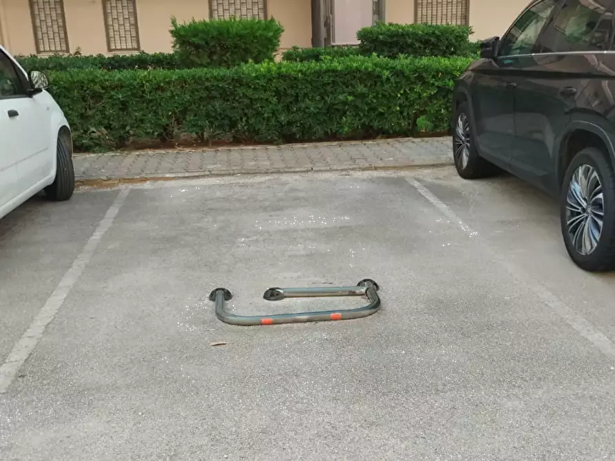 Immagine 3 di Ufficio in vendita  in Via Enrico De Nicola a Santa Maria Capua Vetere