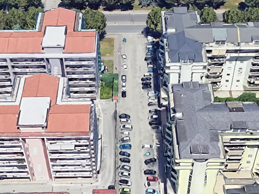 Immagine 9 di Ufficio in vendita  in Via Enrico De Nicola a Santa Maria Capua Vetere