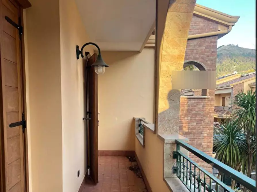 Immagine 3 di Villa in vendita  in Via Stazione a San Felice A Cancello