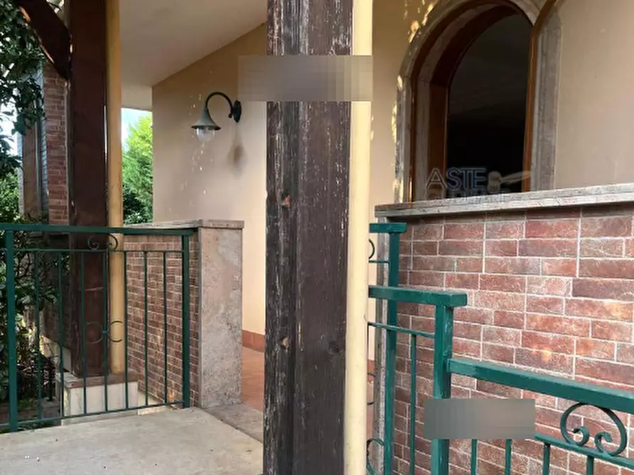 Immagine 4 di Villa in vendita  in Via Stazione a San Felice A Cancello