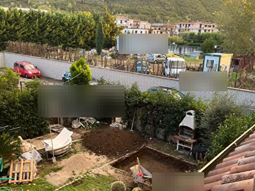 Immagine 13 di Villa in vendita  in Via Stazione a San Felice A Cancello