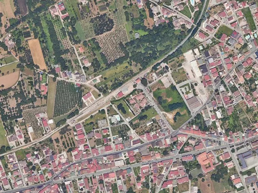 Immagine 28 di Villa in vendita  in Via Stazione a San Felice A Cancello