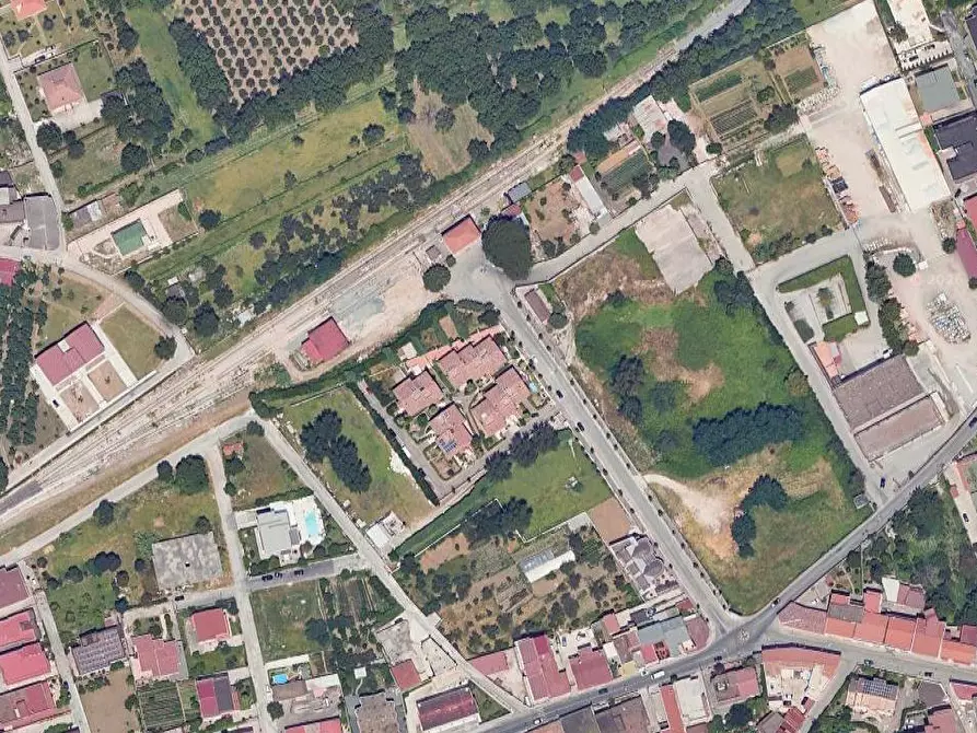 Immagine 29 di Villa in vendita  in Via Stazione a San Felice A Cancello