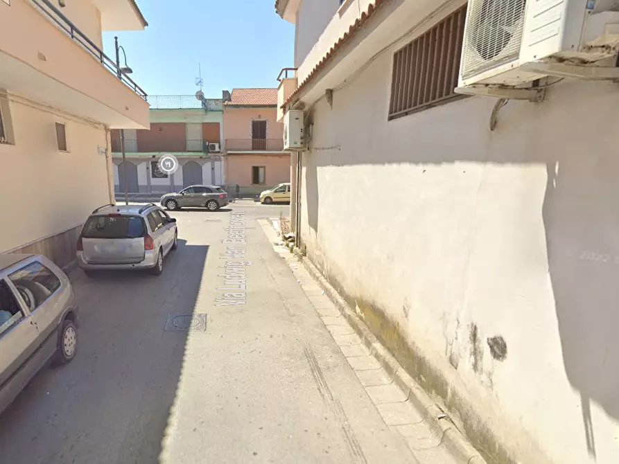 Immagine 6 di Negozio in vendita  in Via Ludwig Van Beethoven a San Cipriano D'aversa