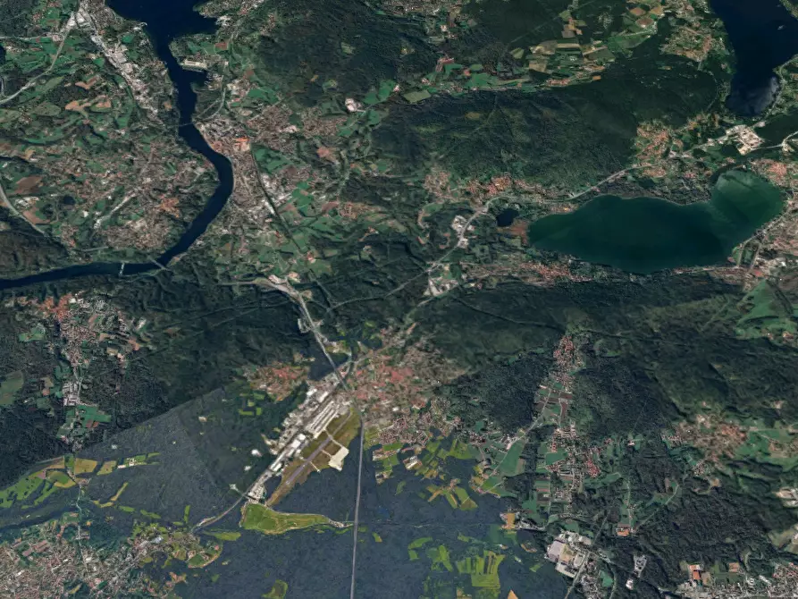 Immagine 14 di Villa in vendita  in Via Don Enrico Locatelli a Vergiate