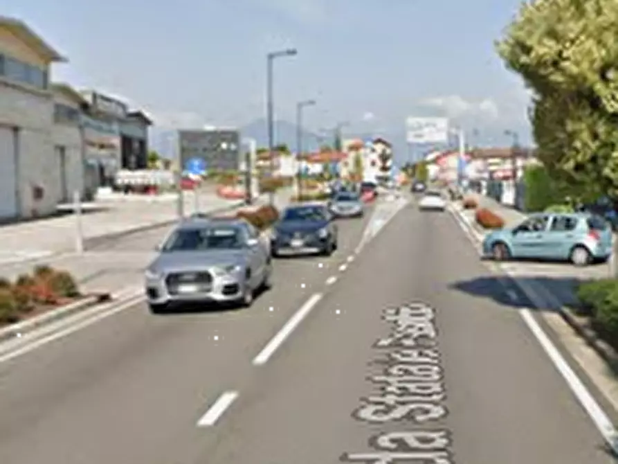 Immagine 8 di Appartamento in vendita  in Strada Statale Pasubio a Costabissara