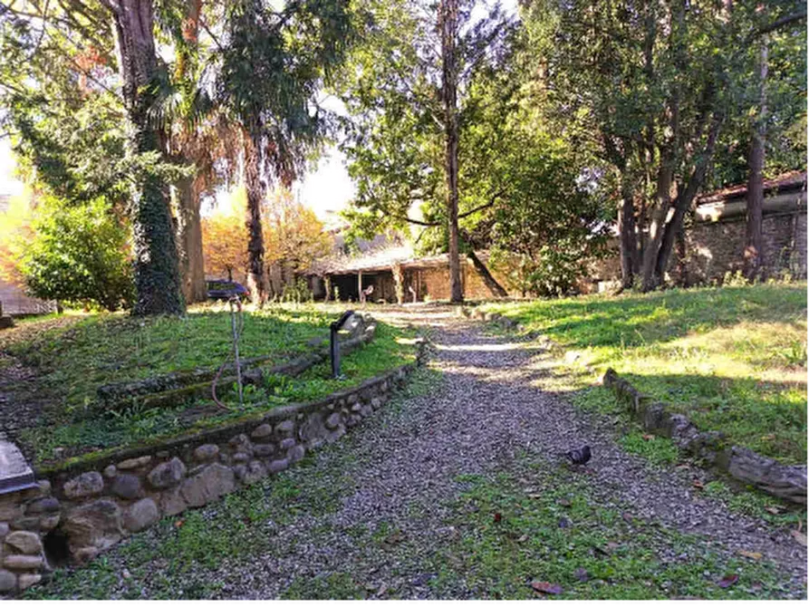 Immagine 4 di Appartamento in vendita  in Via Briante a Somma Lombardo