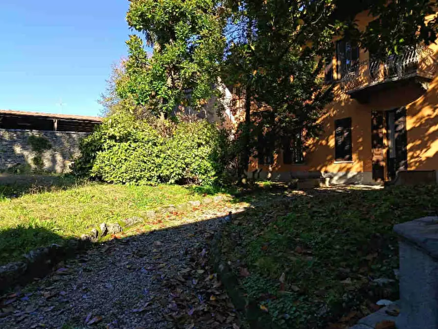 Immagine 6 di Appartamento in vendita  in Via Briante a Somma Lombardo