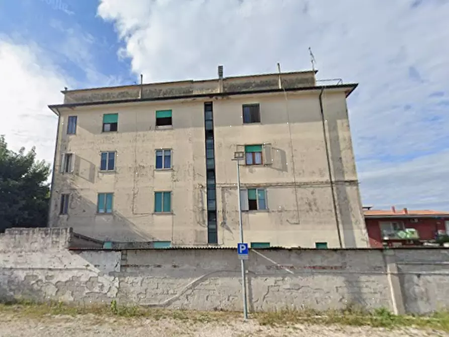 Immagine 19 di Appartamento in vendita  in Via A. Pacinotti a Montecchio Maggiore