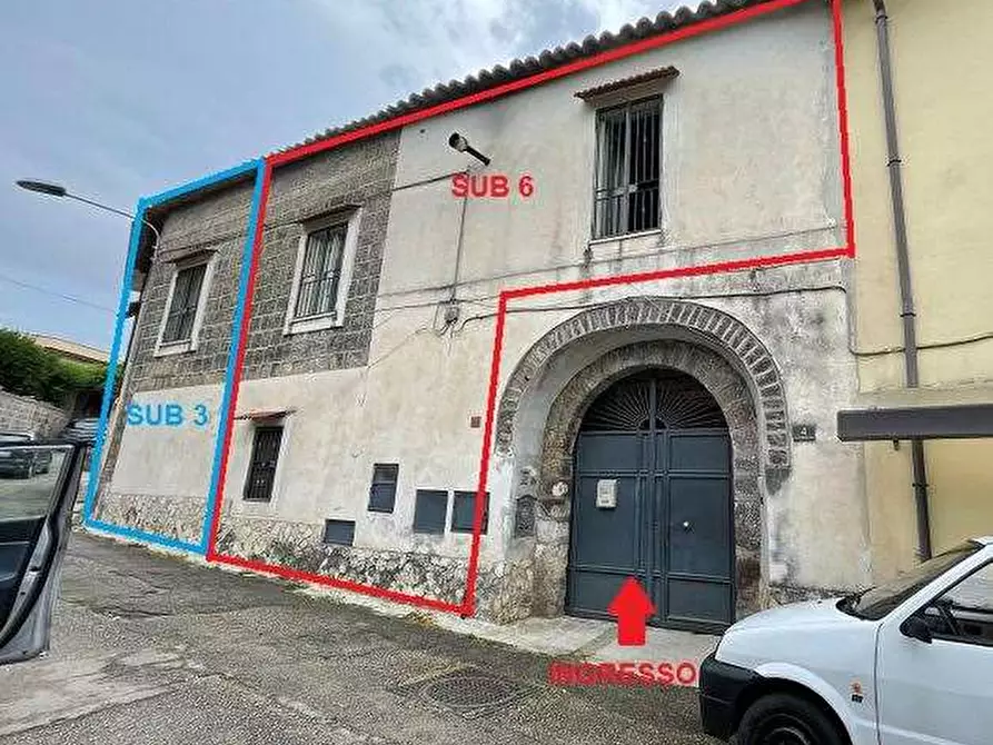 Immagine 3 di Appartamento in vendita  in via Parrocchia di Mezzano a Caserta