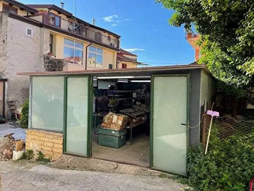 Immagine 5 di Appartamento in vendita  in via Parrocchia di Mezzano a Caserta