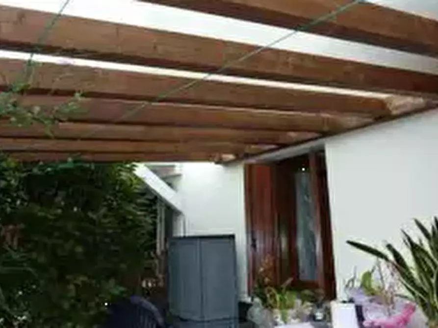 Immagine 3 di Villetta a schiera in vendita  in Via Enrico De Nicola a Vicenza