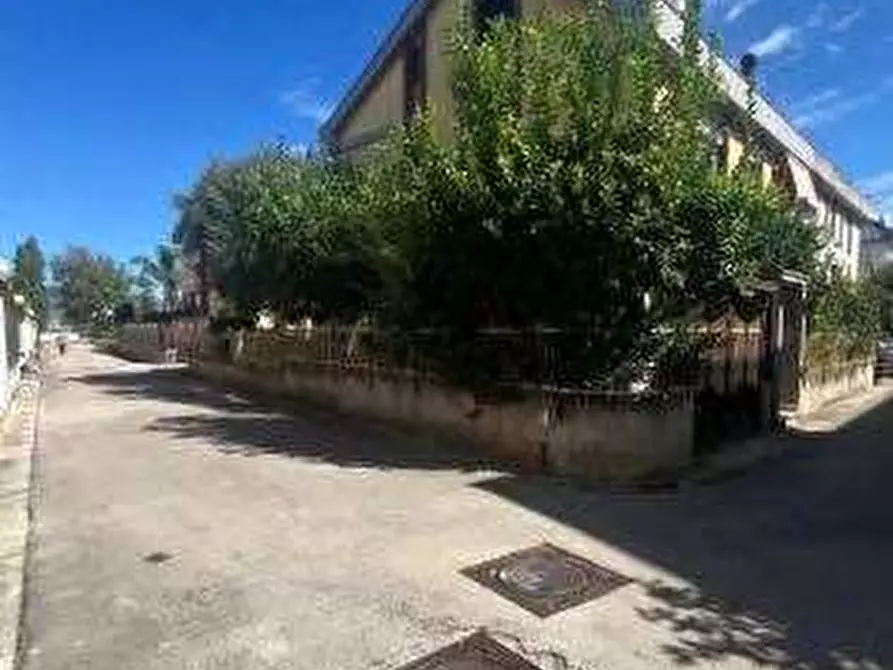 Immagine 2 di Villa in vendita  in Via Villarelle a Capua