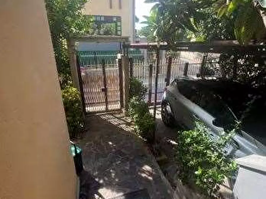 Immagine 3 di Villa in vendita  in Via Villarelle a Capua