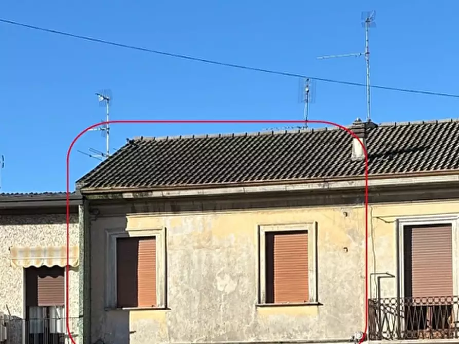 Immagine 3 di Appartamento in vendita  in Piazza della Vittoria a Villa Cortese